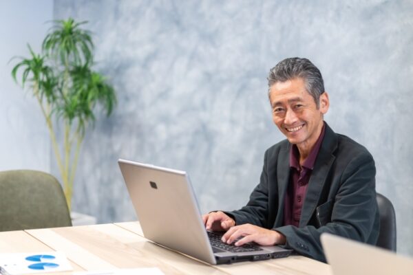インターネット上の画像保存・共有サービスを使いこなせるようになった葬儀社社長