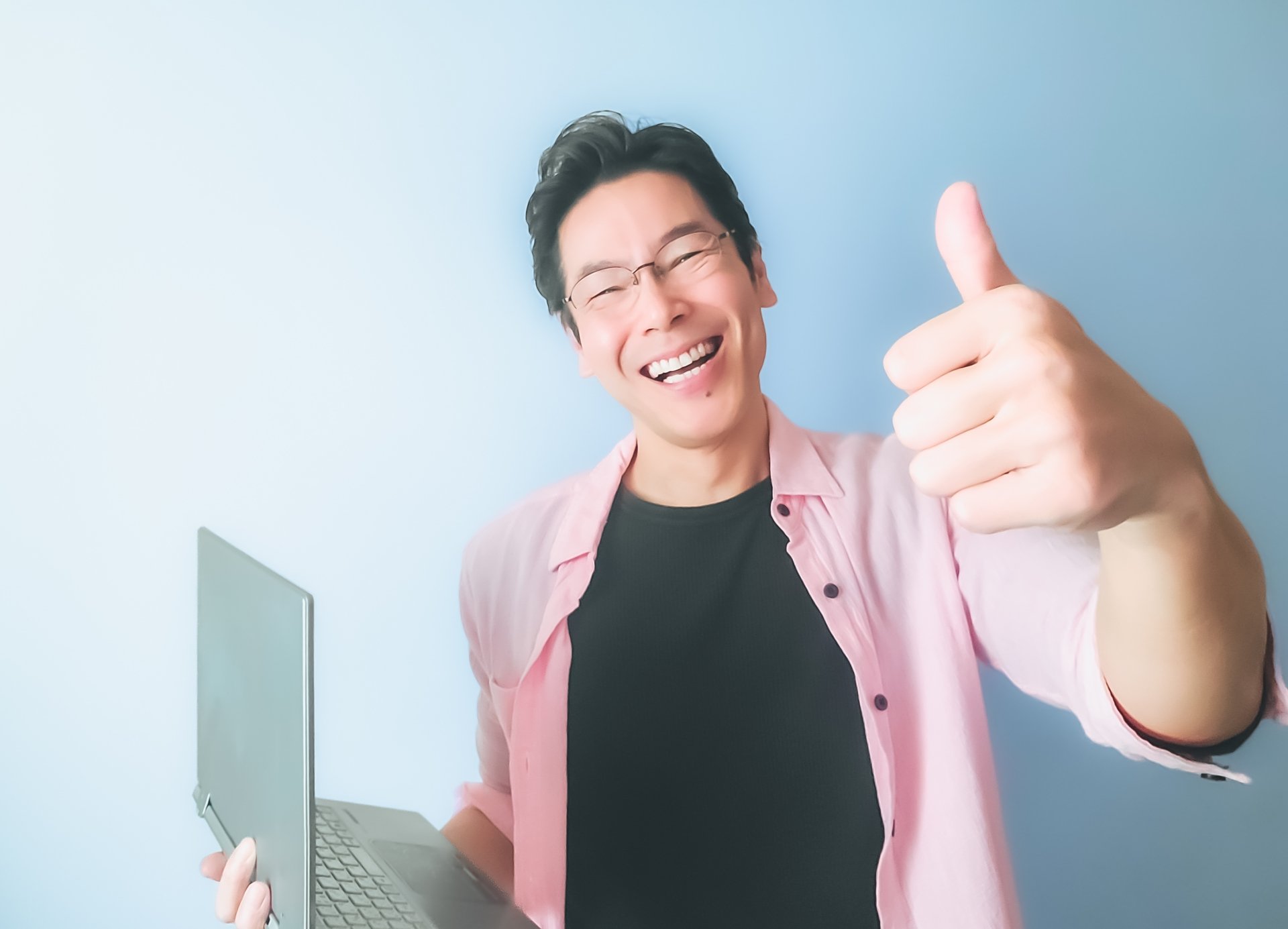 ペナルティを受けずにマイナスになる言葉を押し下げることに成功した葬儀社のホームページ担当者のイメージ