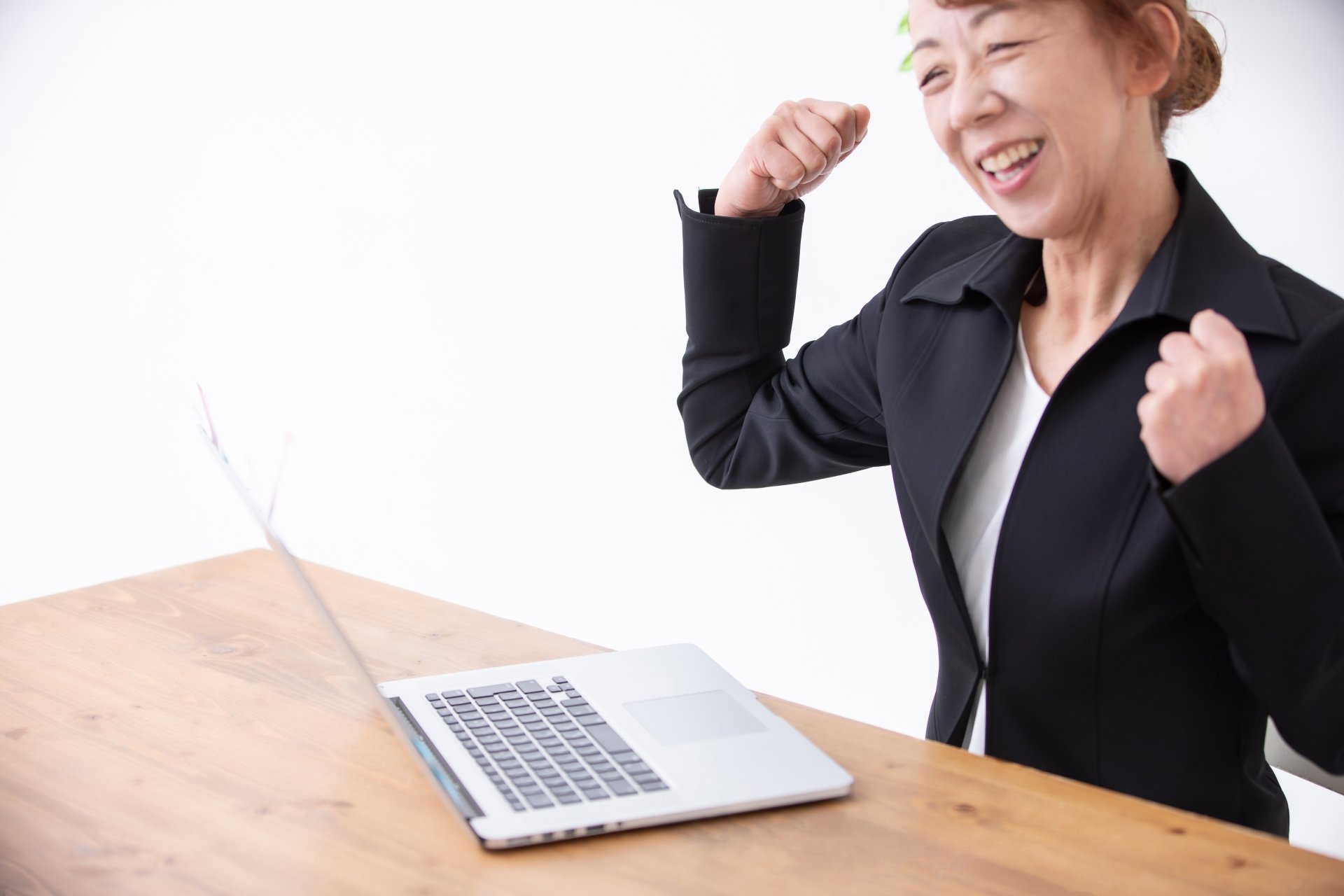 Googleスプレッドシートの使い勝手に喜ぶ葬儀社のシニアスタッフ
