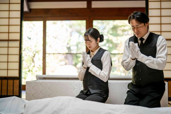 納棺士