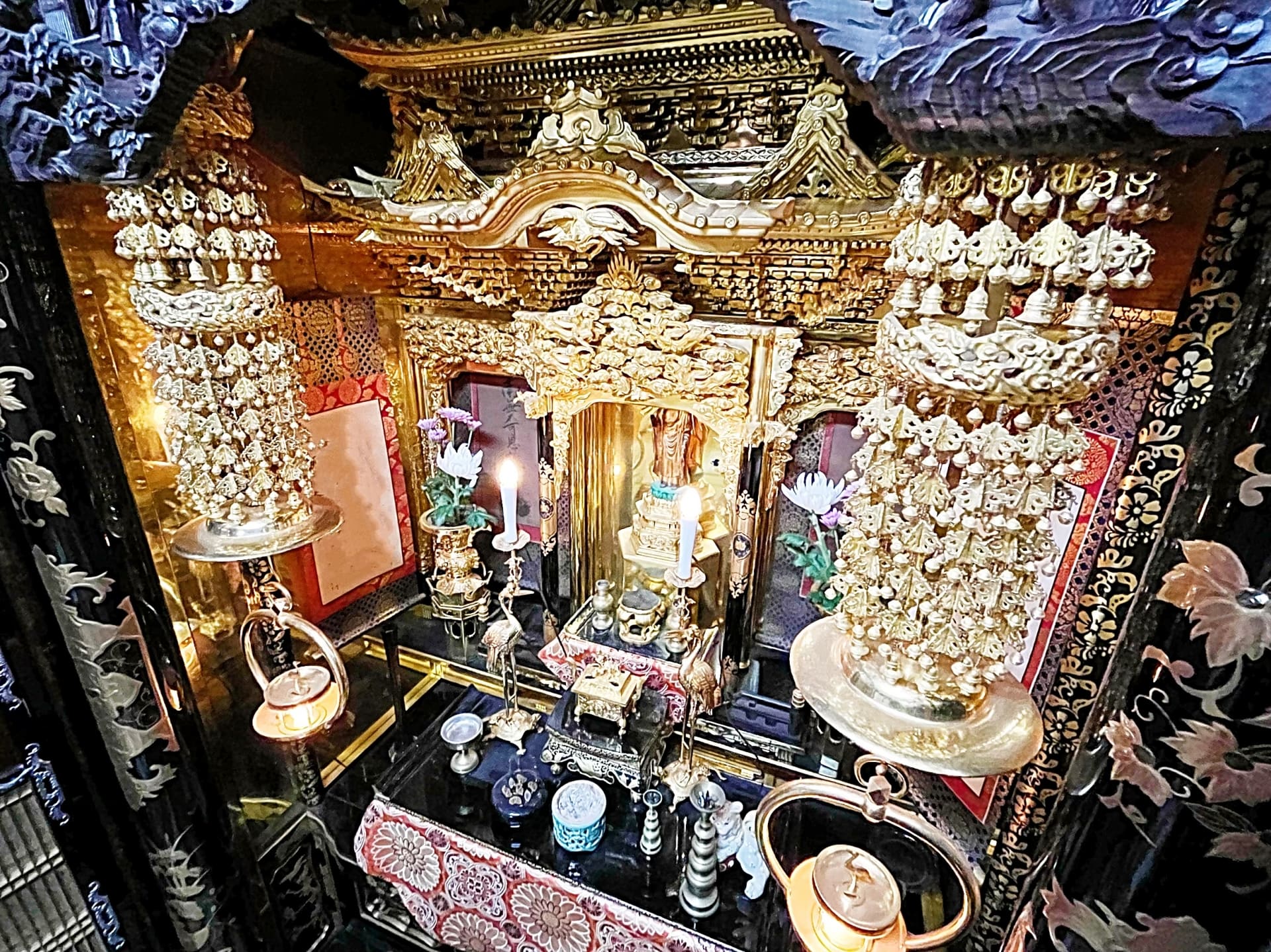 吊り灯篭