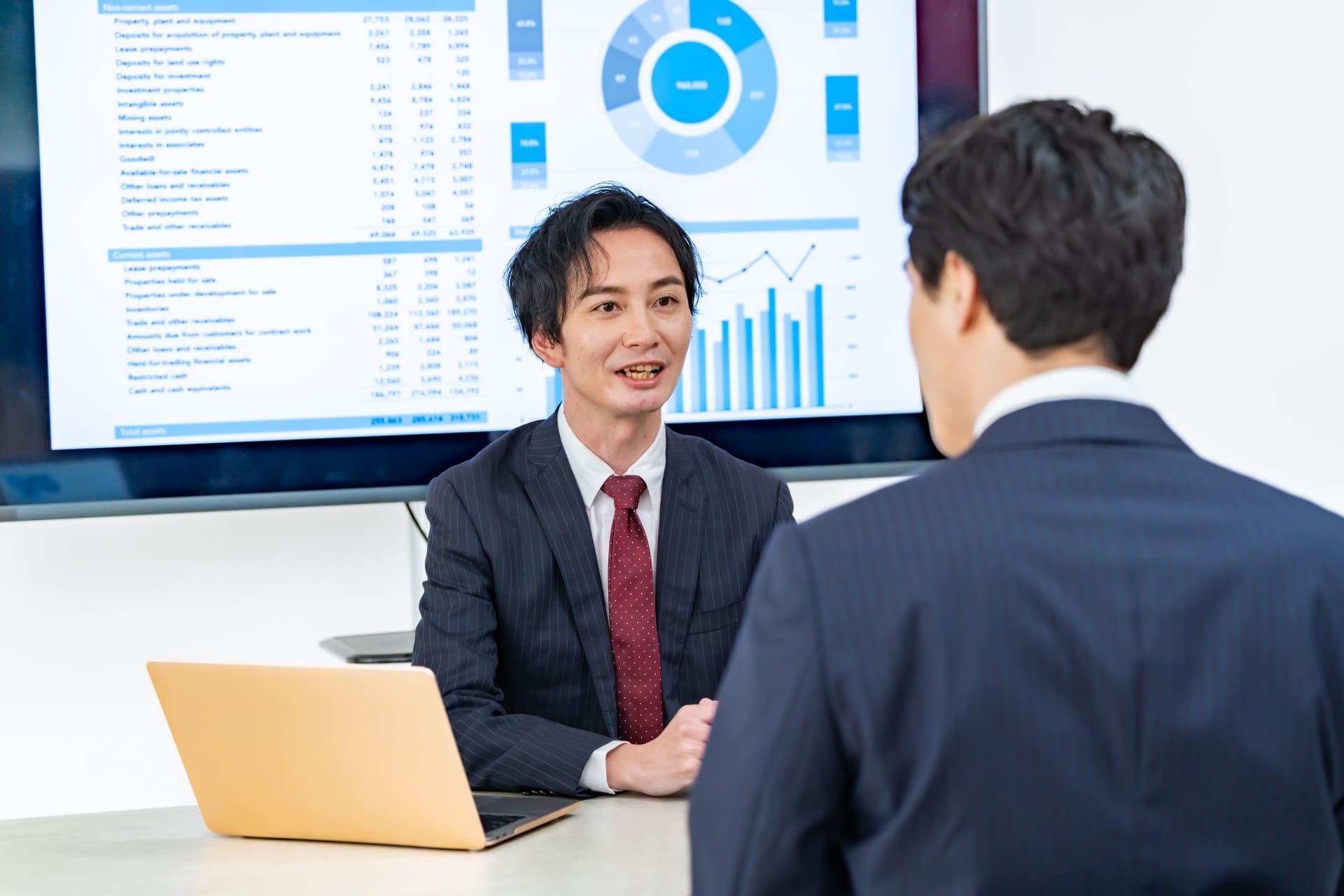 コンサルタント